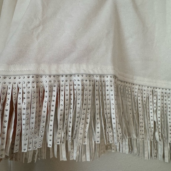 NWT White Bedazzled Fringe Long Sleeve Pullover Top- Small - Picture 2 of 9